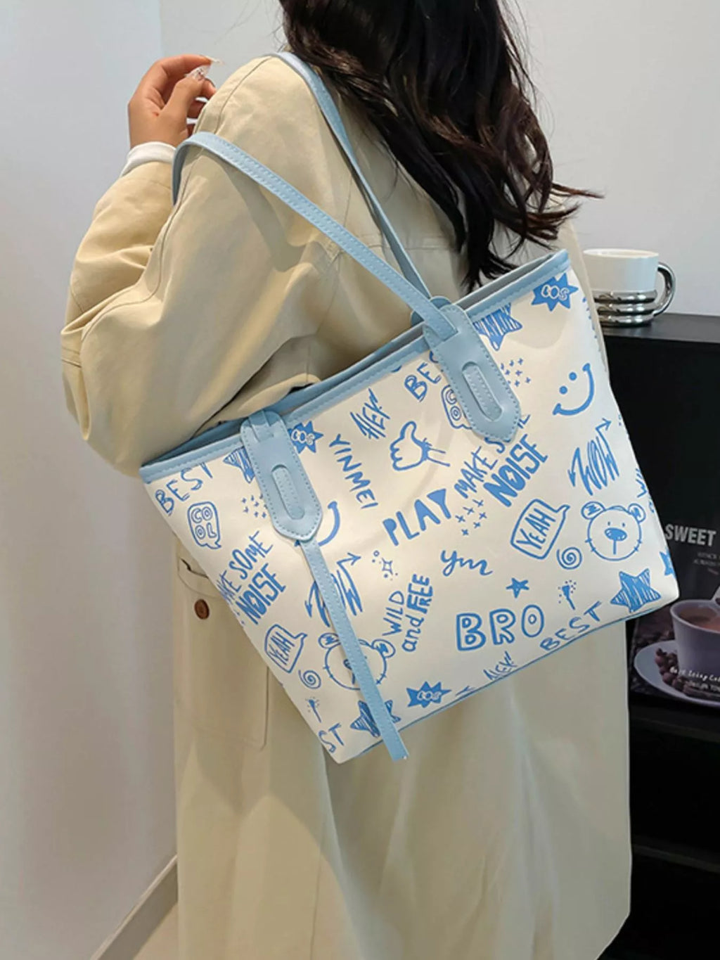 Graffiti Print Casual Tote Bag