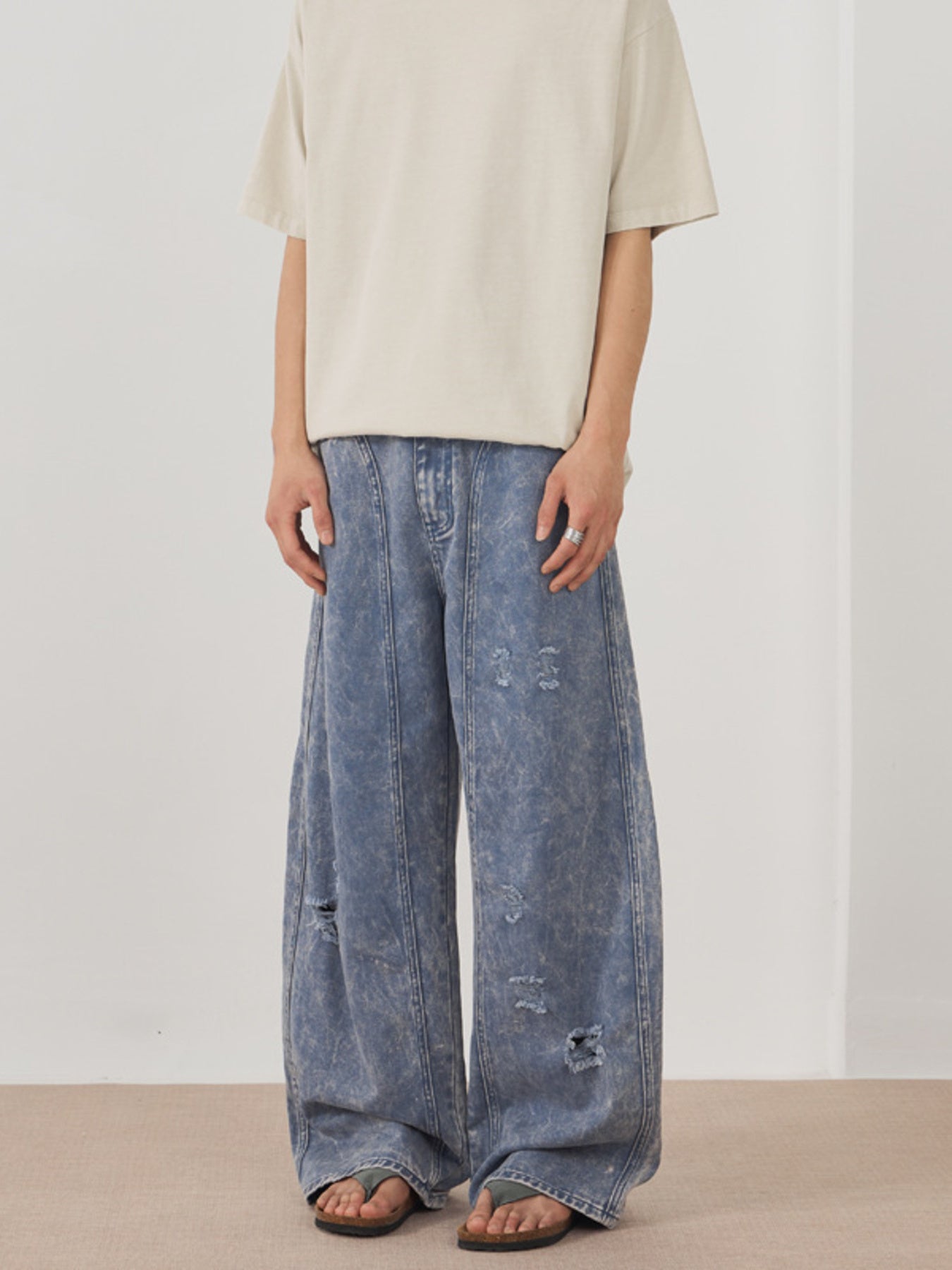 Men's Distressed Wide Leg Jeans