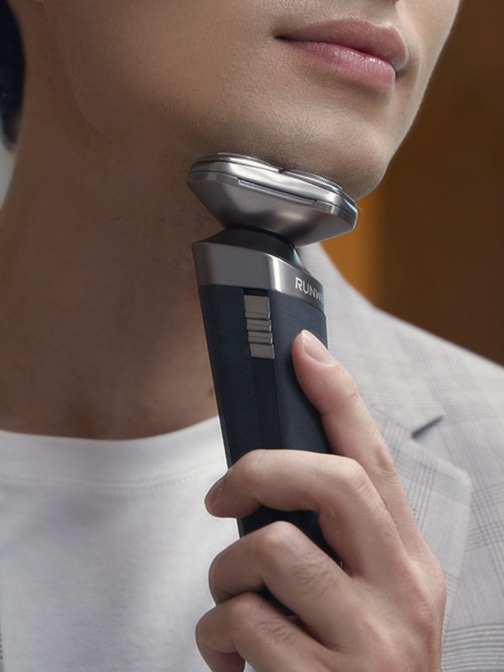 Rechargeable Rotary Shaver