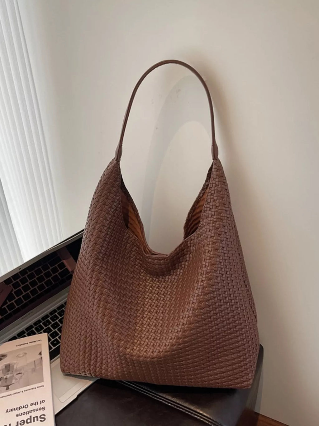 Woven Straw Texture Shoulder Bag