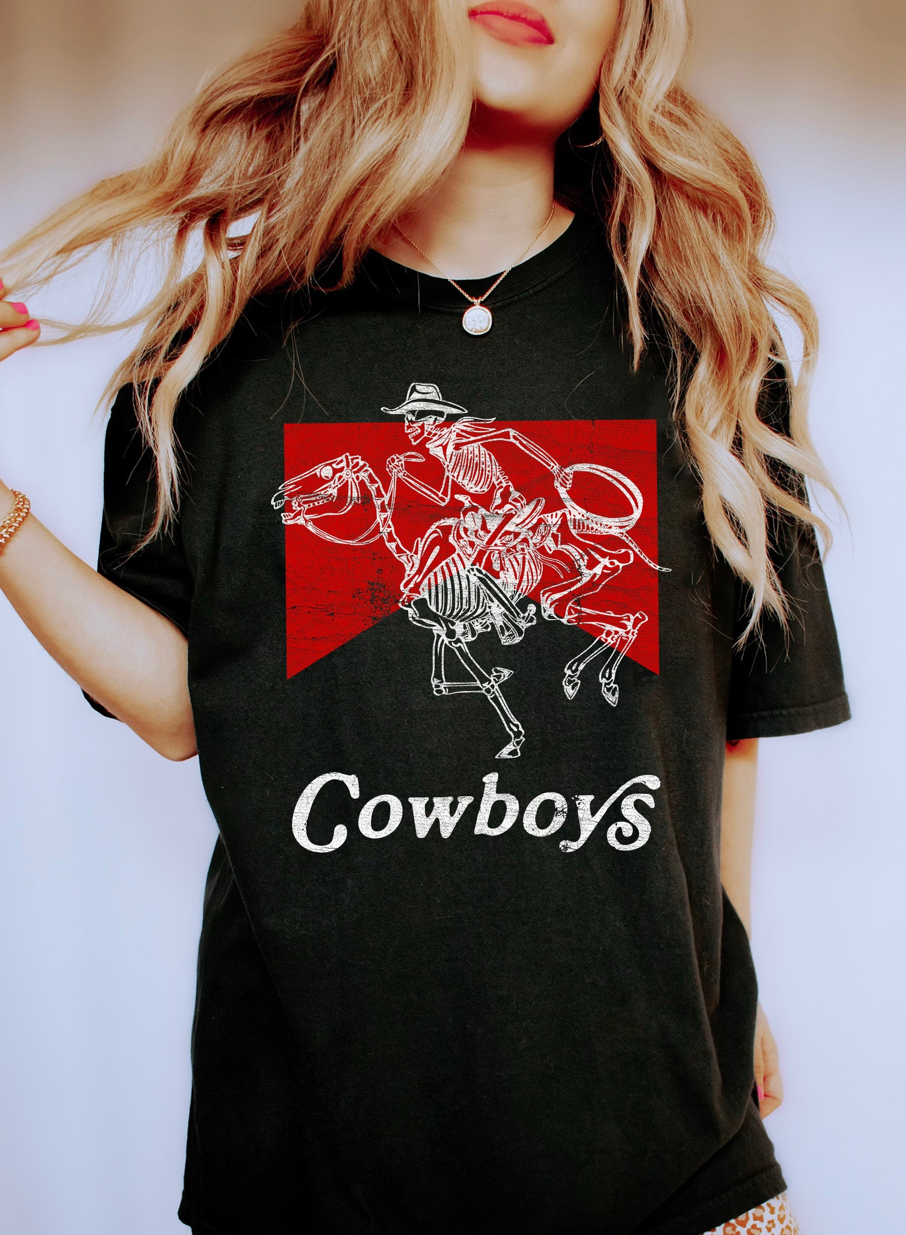 Cowboys Skeleton Vintage Western Cow Skull Illustration With Rustic Vibe Comfort Colors Tee