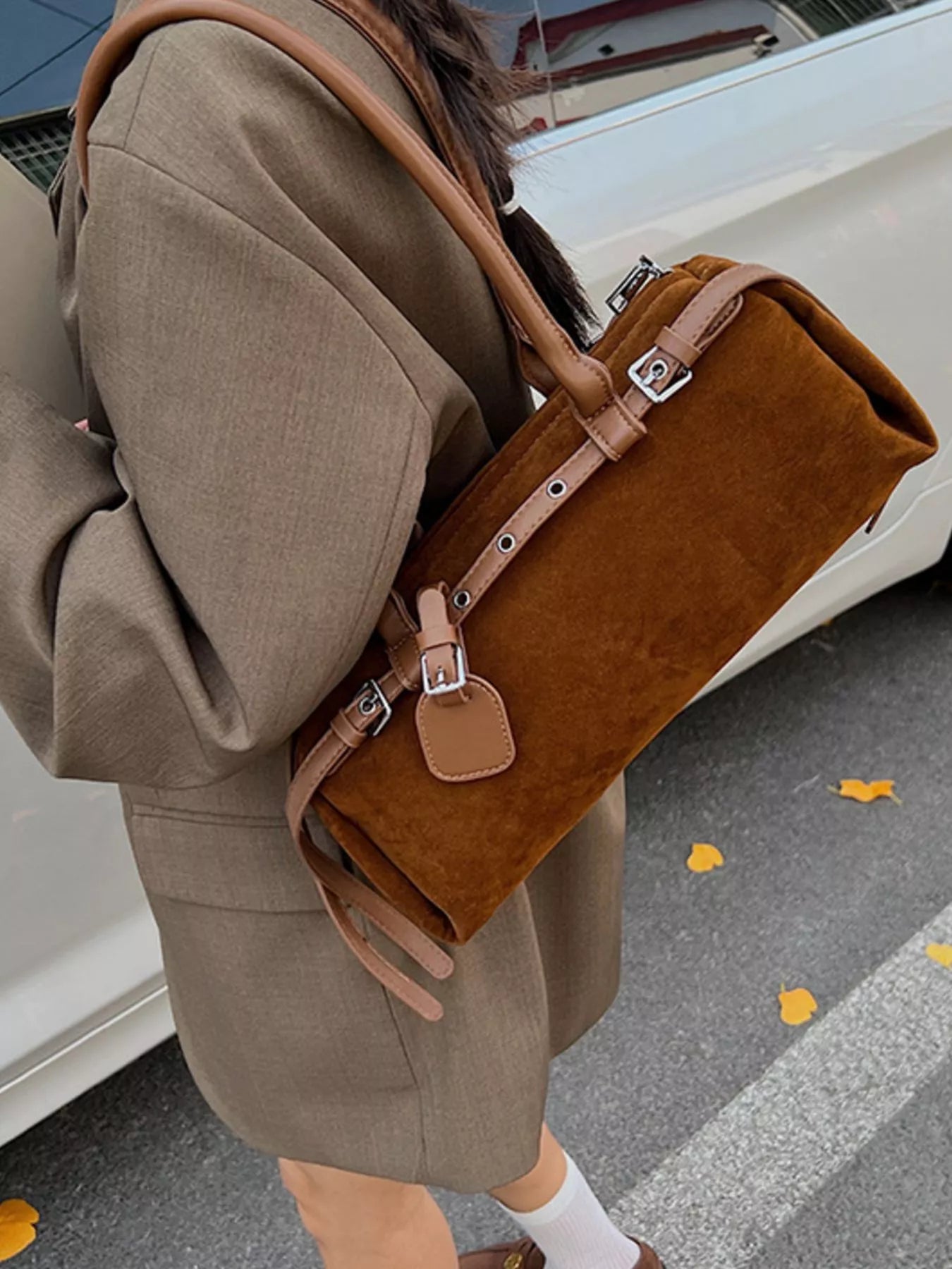 Buckle Decor Shoulder Bag