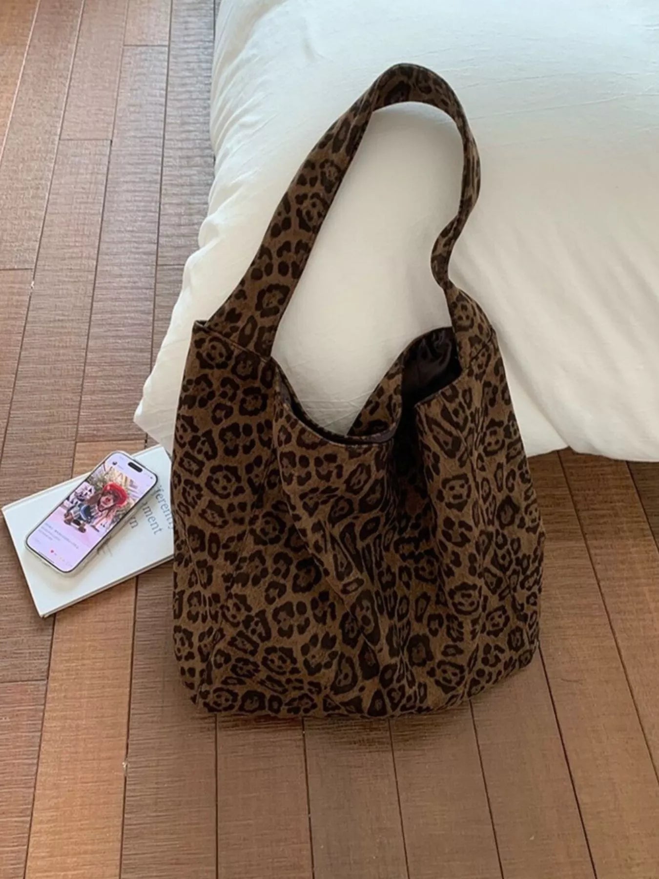 Casual Style Shoulder Bag
