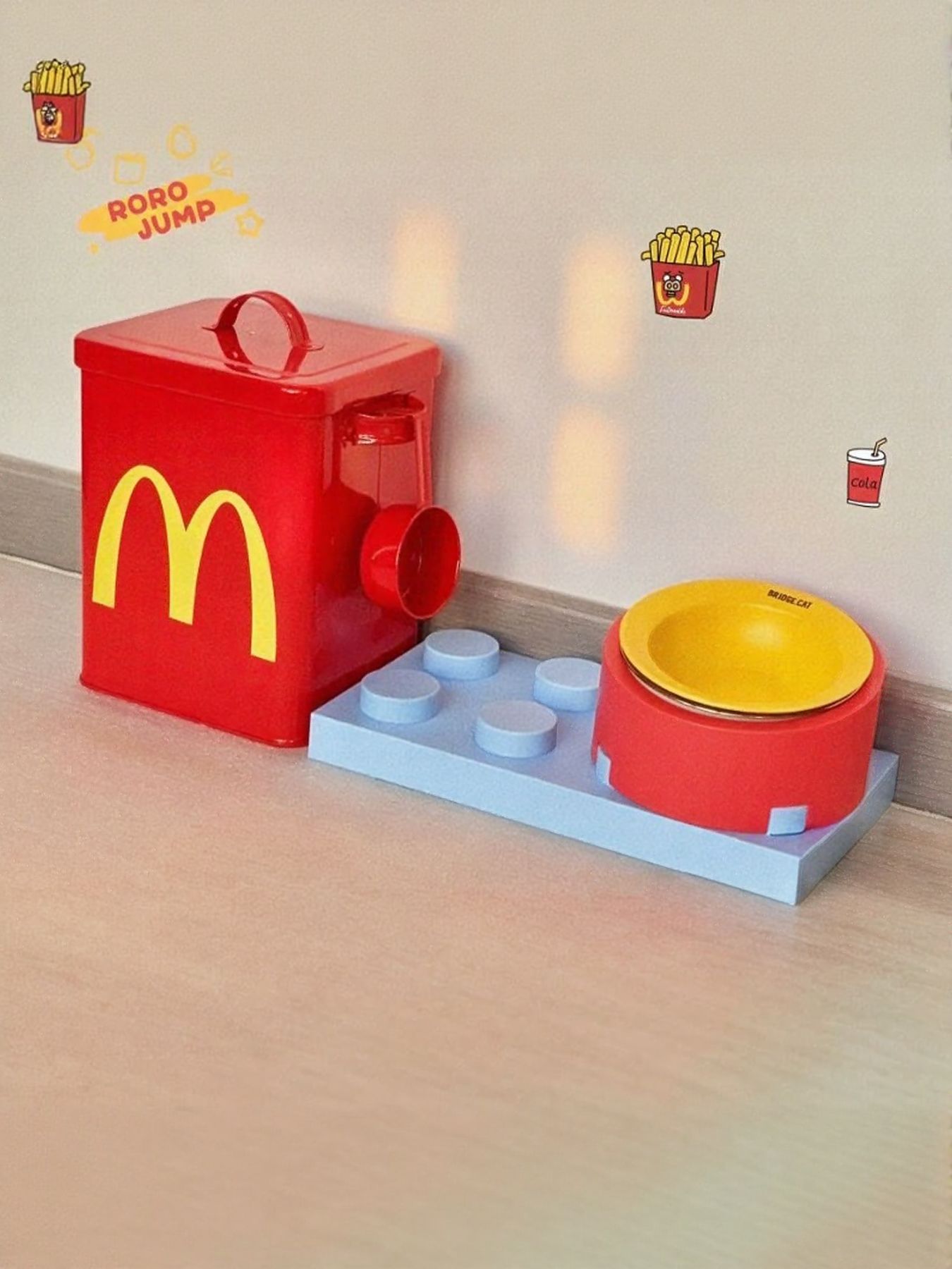 McDonald's Style Pet Food Storage Container