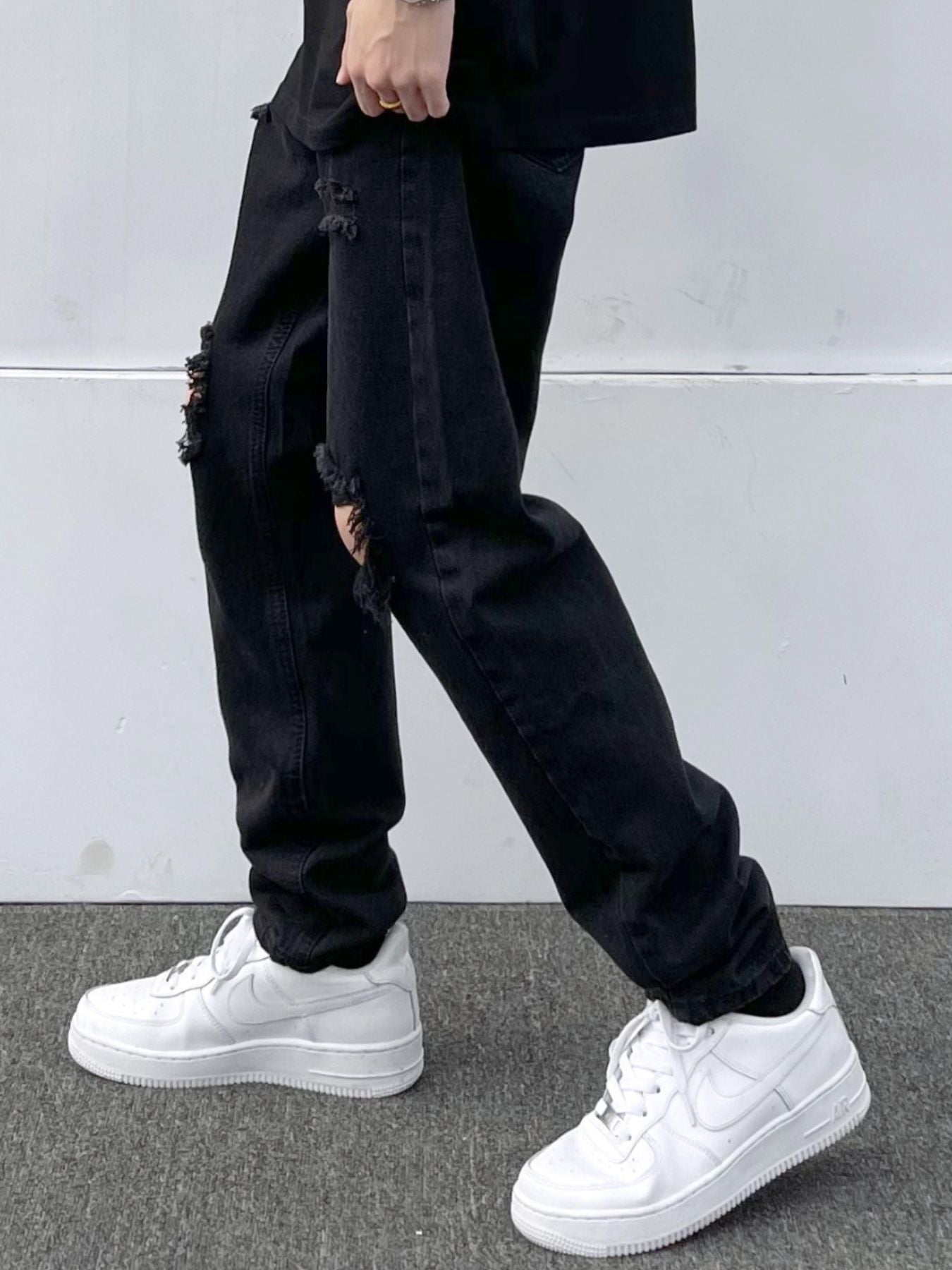 Men's Full Size Distressed Slim Fit Jeans Plus Size