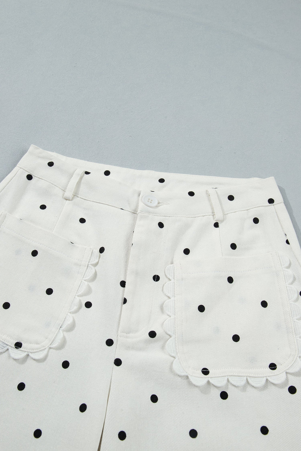 White Polka Dot Print Scalloped Patch Pocket Cotton Shift Pants