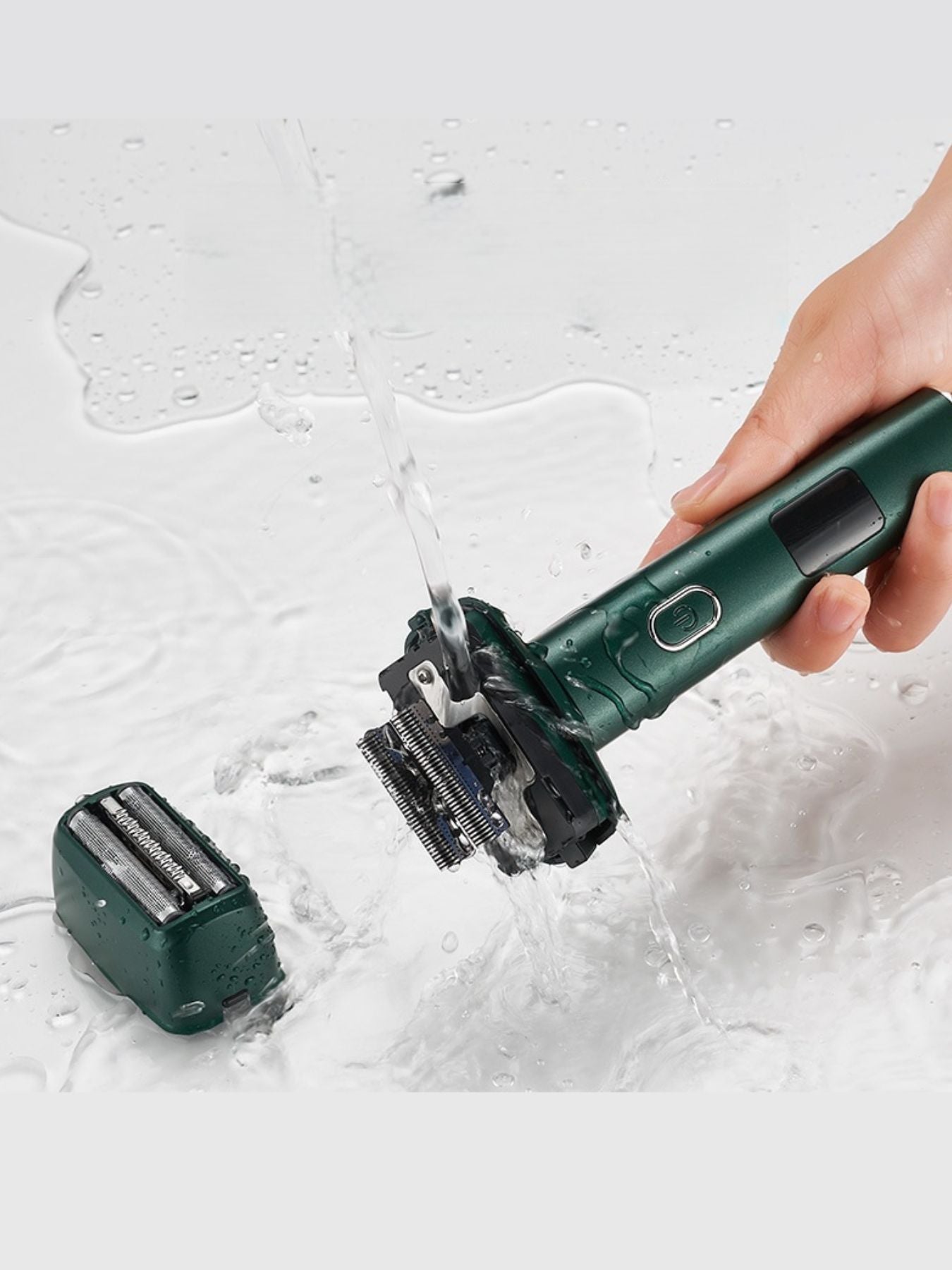 Rechargeable Foil Shaver with LED Display