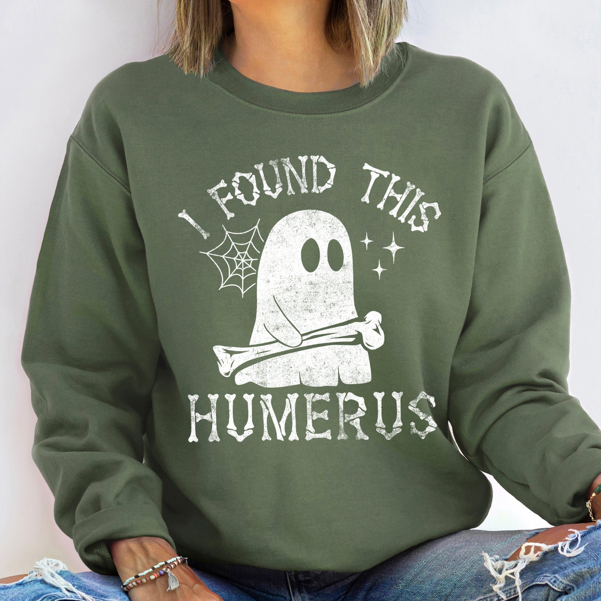 Humerus Ghost Vintage Halloween Haunting Night Graphic Edition Dark Wardrobe Sweatshirt
