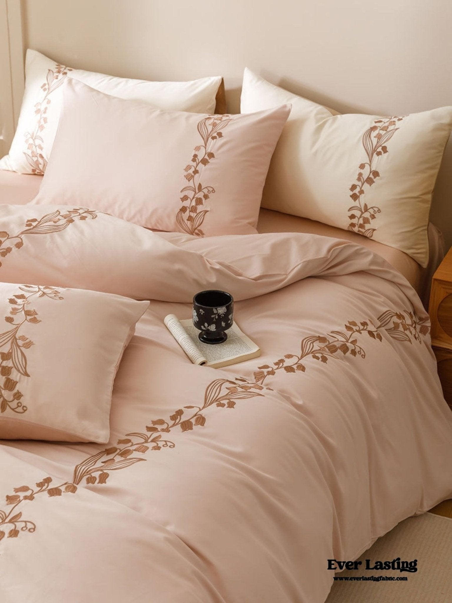 Lily of the Valley Embroidered Silky Bedding Set / Purple