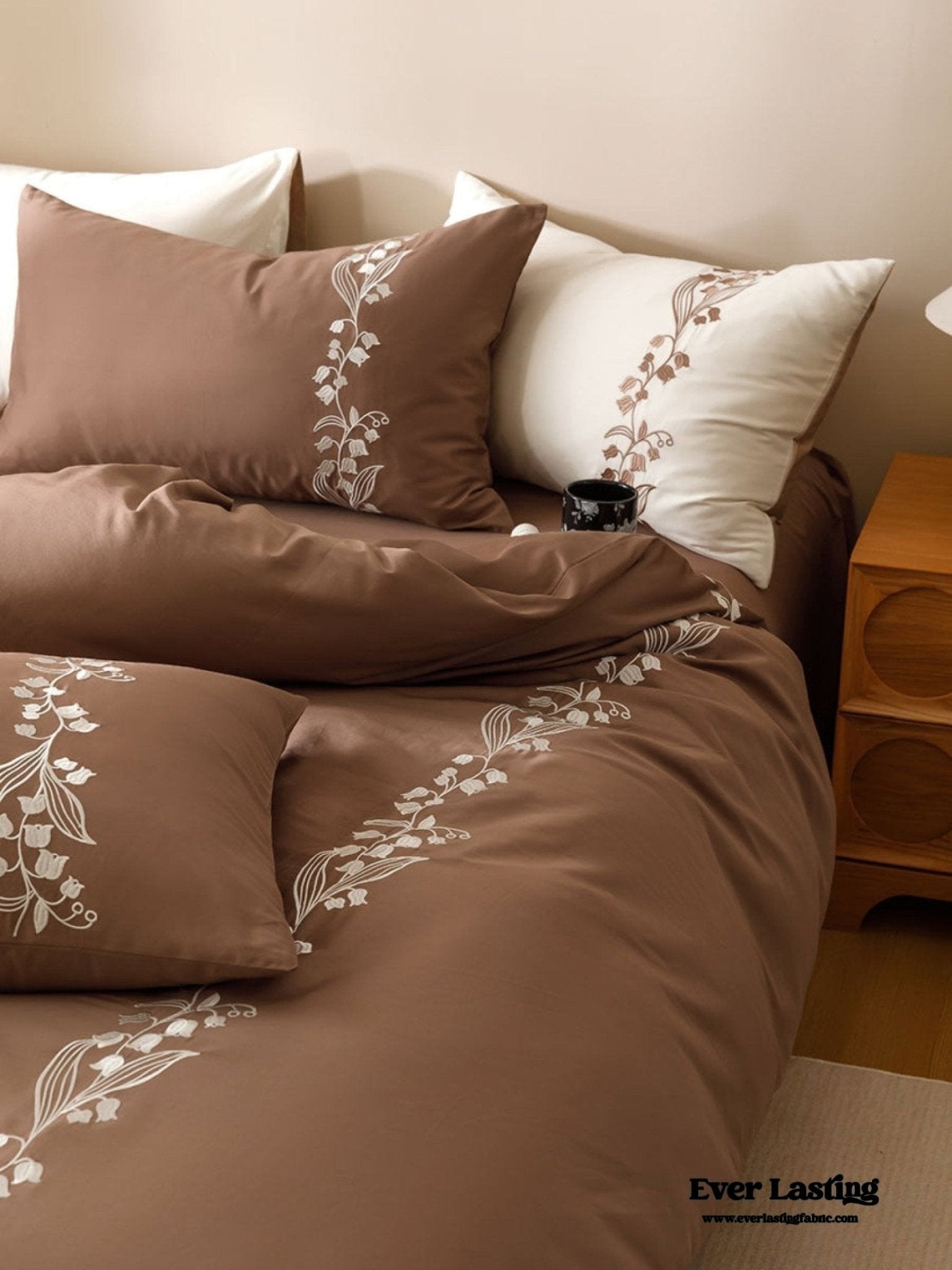 Lily of the Valley Embroidered Silky Bedding Set / Purple