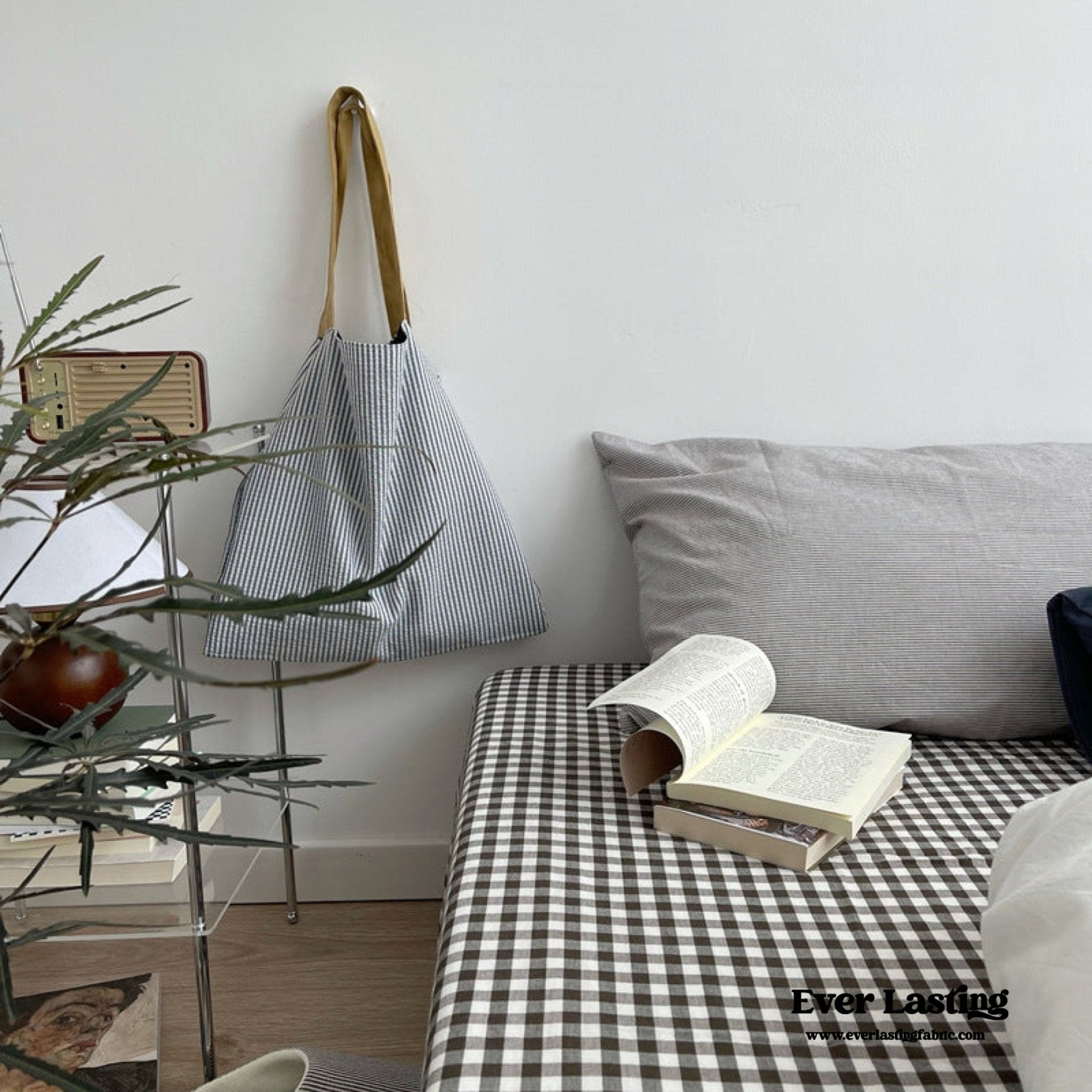 Minimal Mixed Gingham Bedding Set / White