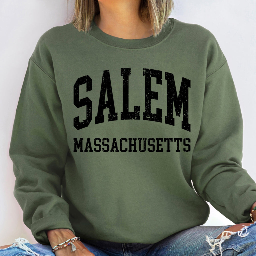 Salem Vintage Halloween Nighttime Town Moonlight Silhouette Classic Print Nostalgic Autumn Artwork Sweatshirt