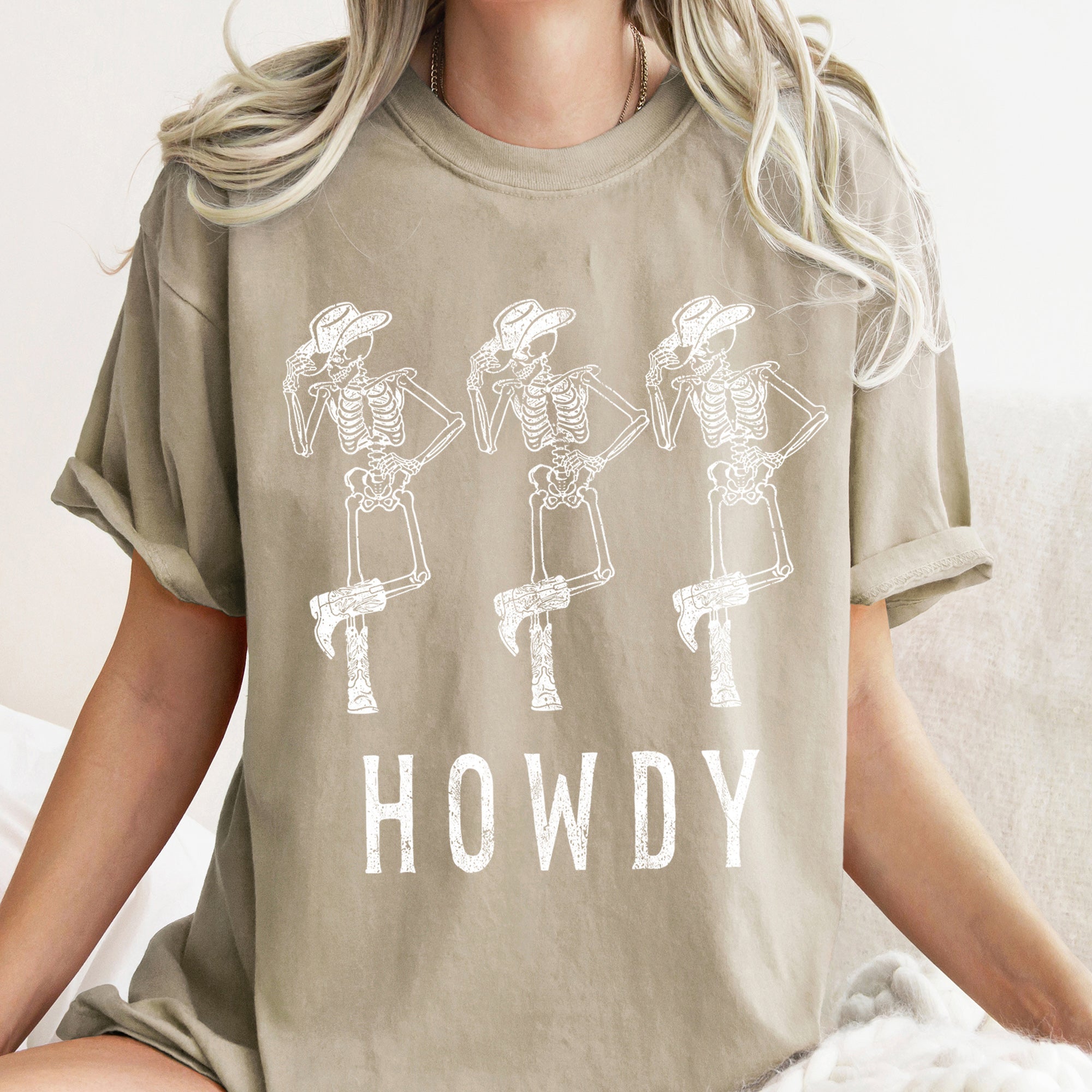 Howdy Skeletons Retro Western Halloween Night Of The Dead Cowboys Vintage Western Carnival Edition Comfort Colors Tee
