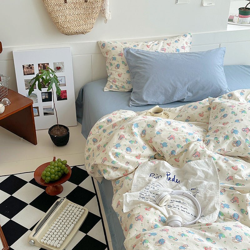 Sweet Floral Bedding Set / Cream