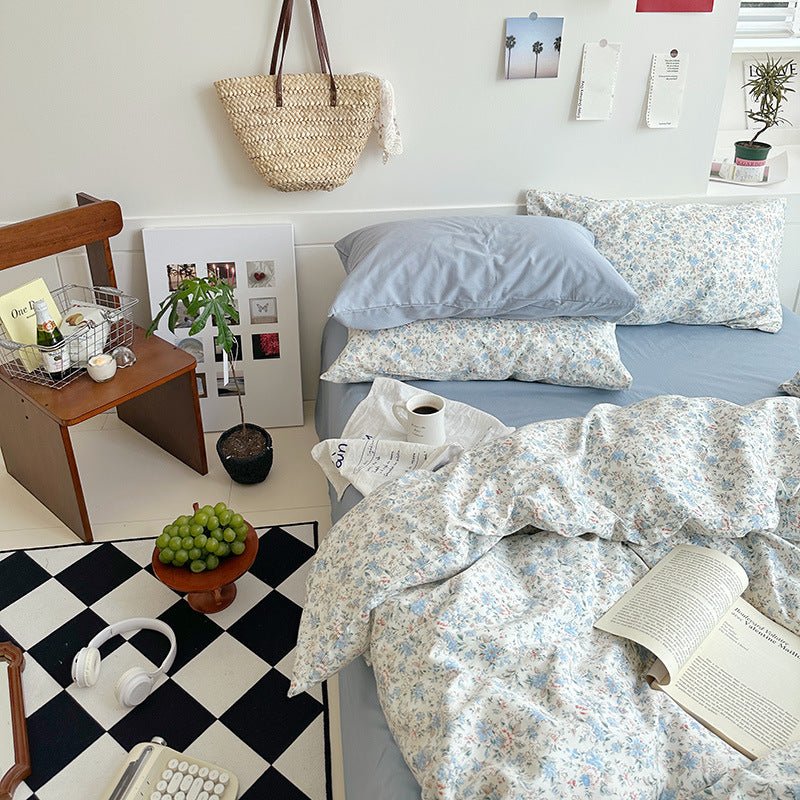 Sweet Floral Bedding Set / Cream
